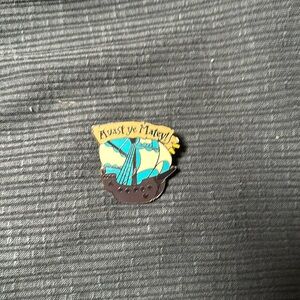 Pirate Ship Disney pin